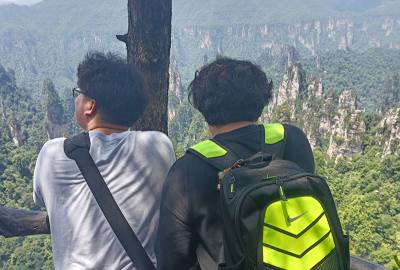 康輝接待獨(dú)立私家小包團(tuán)實(shí)況播放，康輝旅游，品質(zhì)看的見(jiàn)！